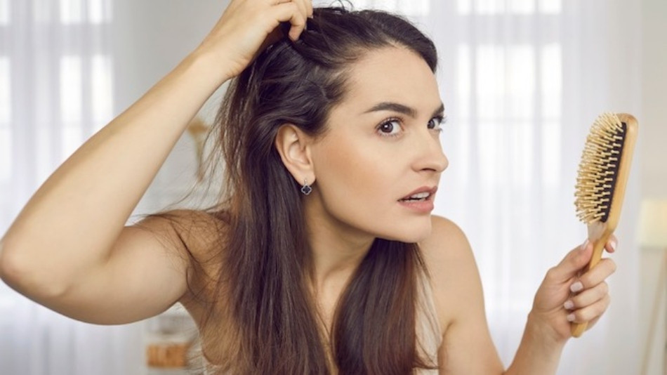 Chế độ ăn uống ảnh hưởng đến tóc