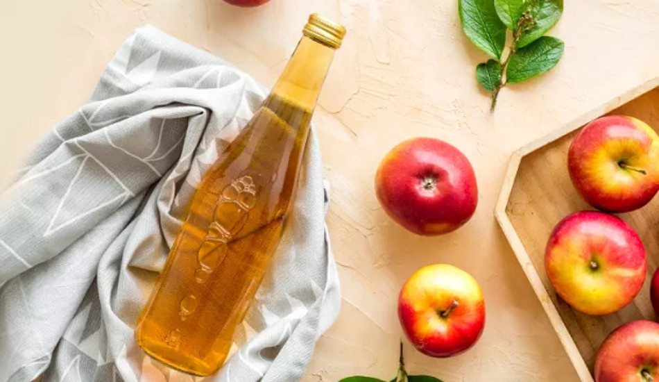 Dưỡng tóc và da đầu chắc khỏe với giấm táo