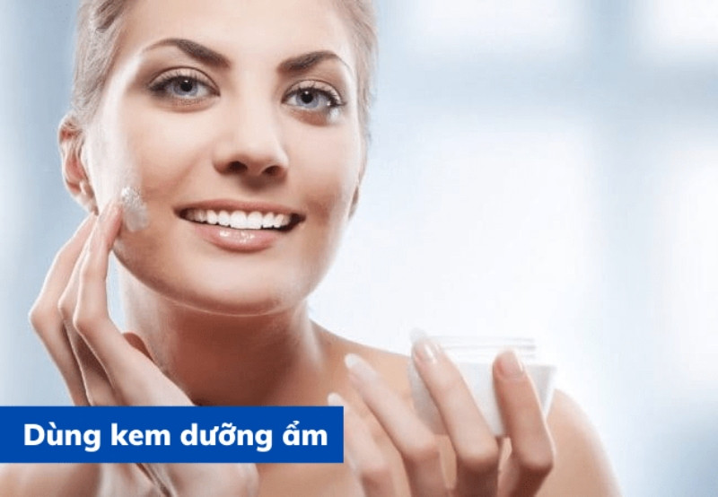 Hướng dẫn sử dụng kem dưỡng ẩm cho da dầu đúng cách