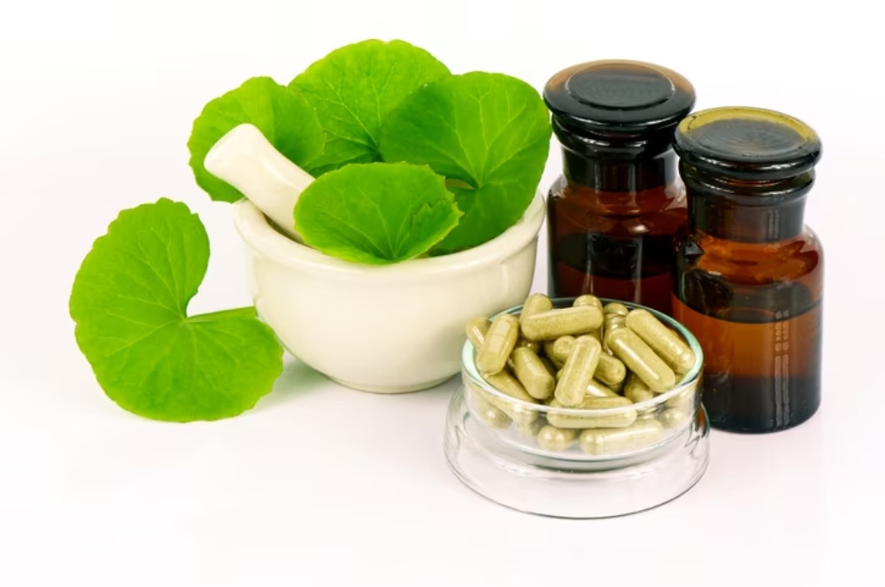 Lựa chọn các sản phẩm dưỡng da từ rau má
