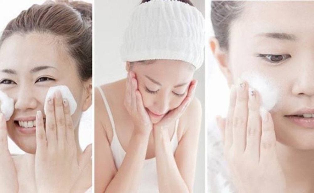 Lựa chọn các sản phẩm làm sạch dịu nhẹ dành riêng cho da mụn