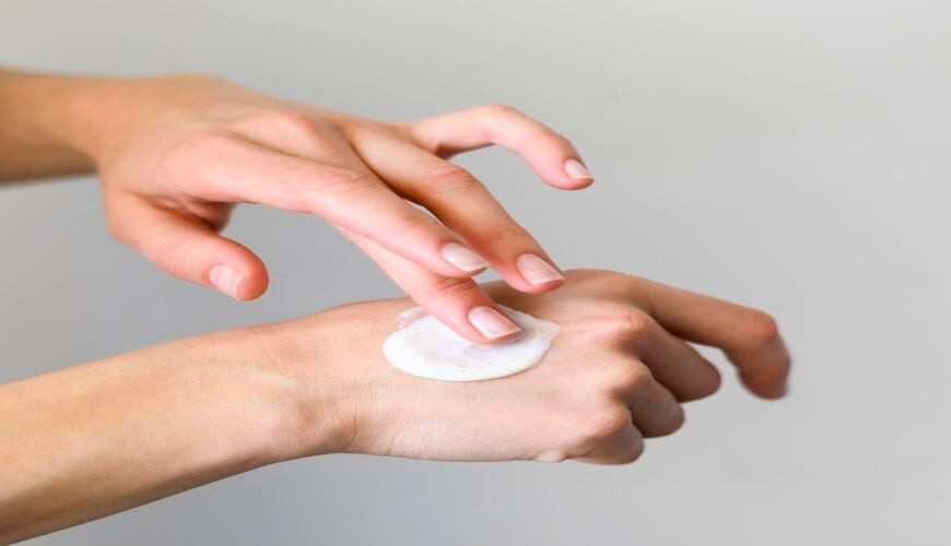 Emulsion là gì? Tinh chất này có thật sự như lời đồn
