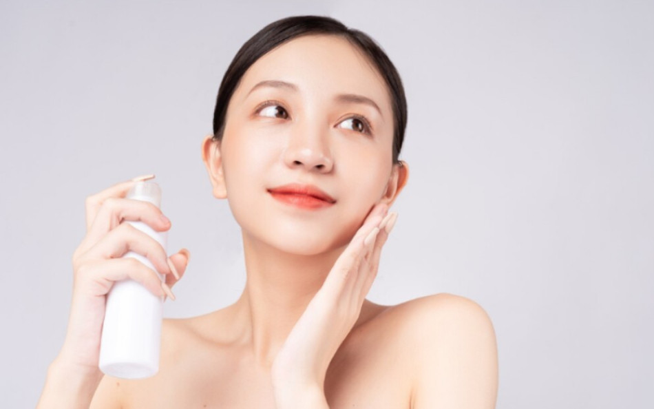 Sử dụng toner để cân bằng độ pH cho da
