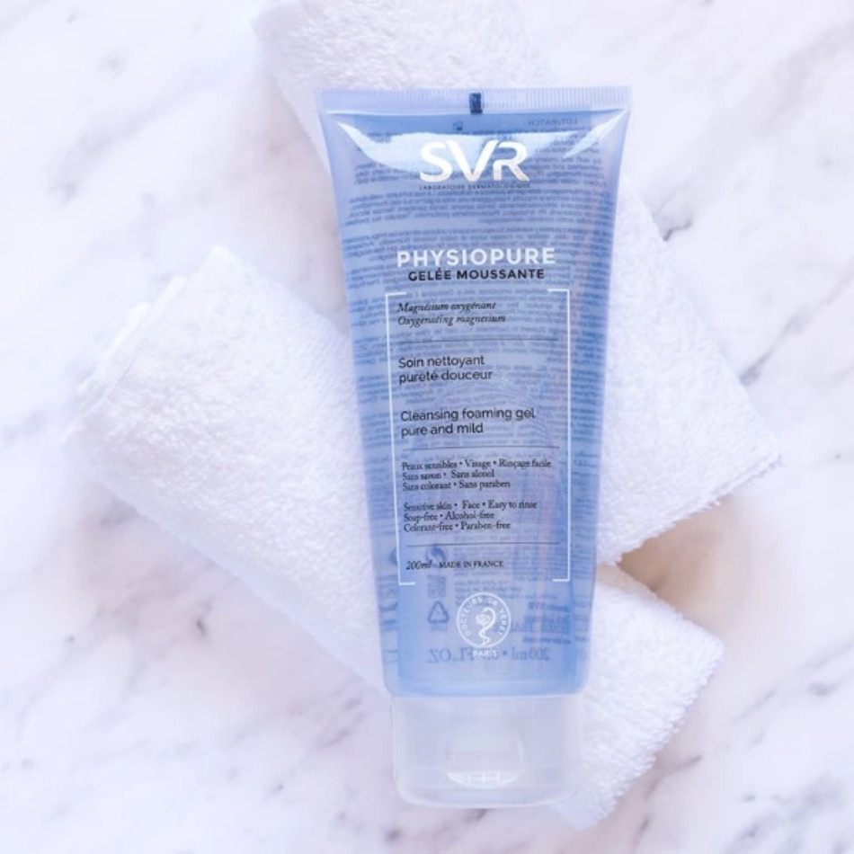 Sữa rửa mặt SVR