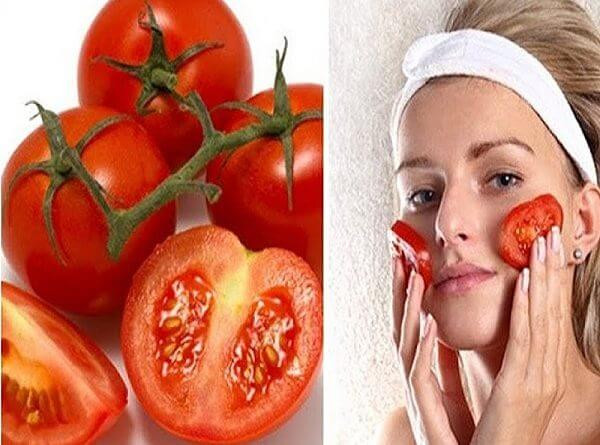 Cà chua một trong những cách xóa nếp nhăn hiệu quả