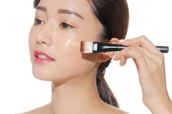 sử dụng kem nền đúng cách