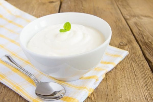 Sữa chua làm trắng da hiệu quả